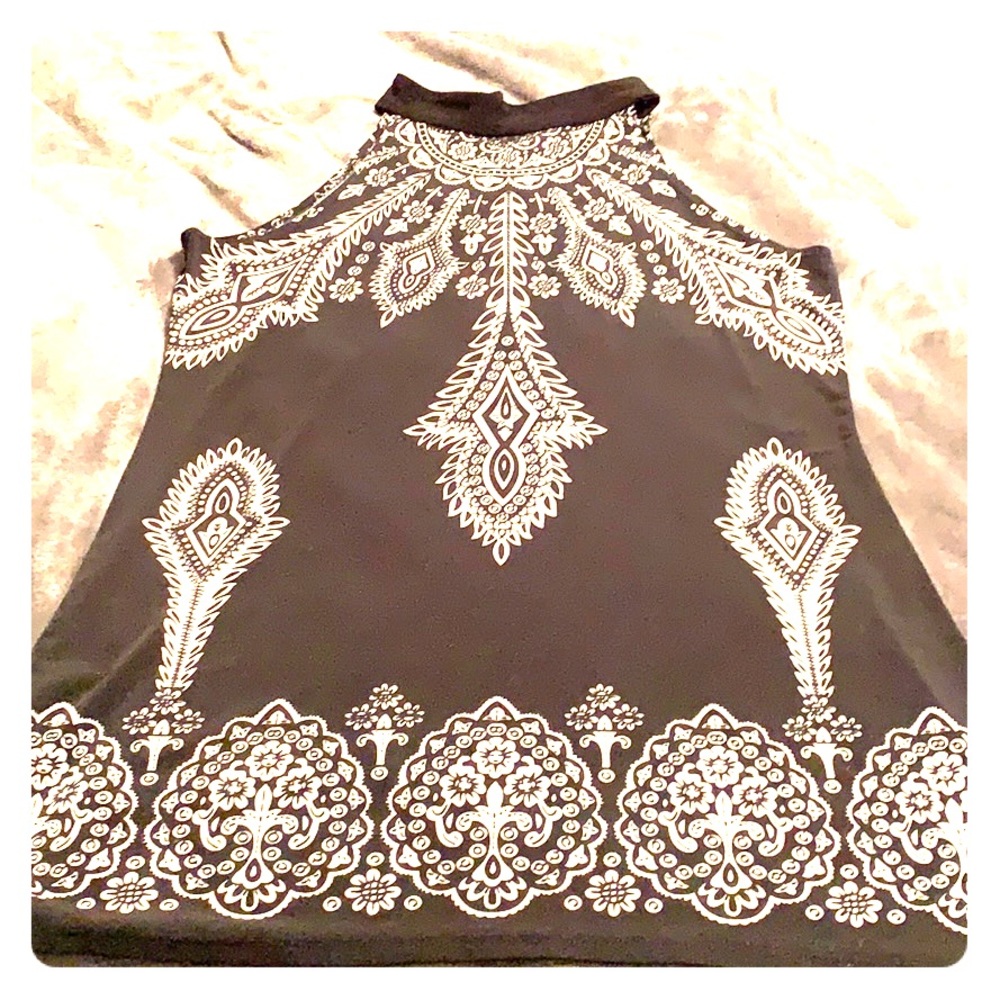 Sleeveless dress